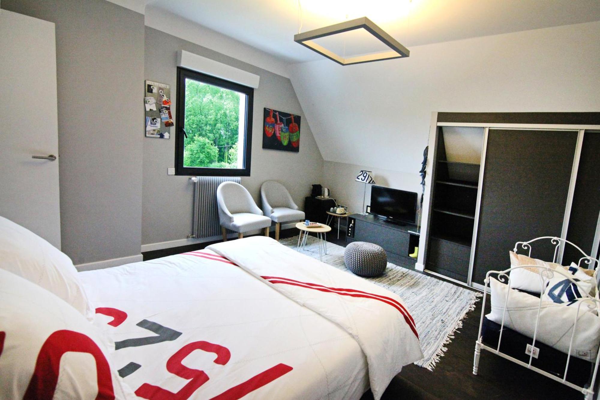 Un Moment A La Campagne Bed & Breakfast Pleuven Екстериор снимка